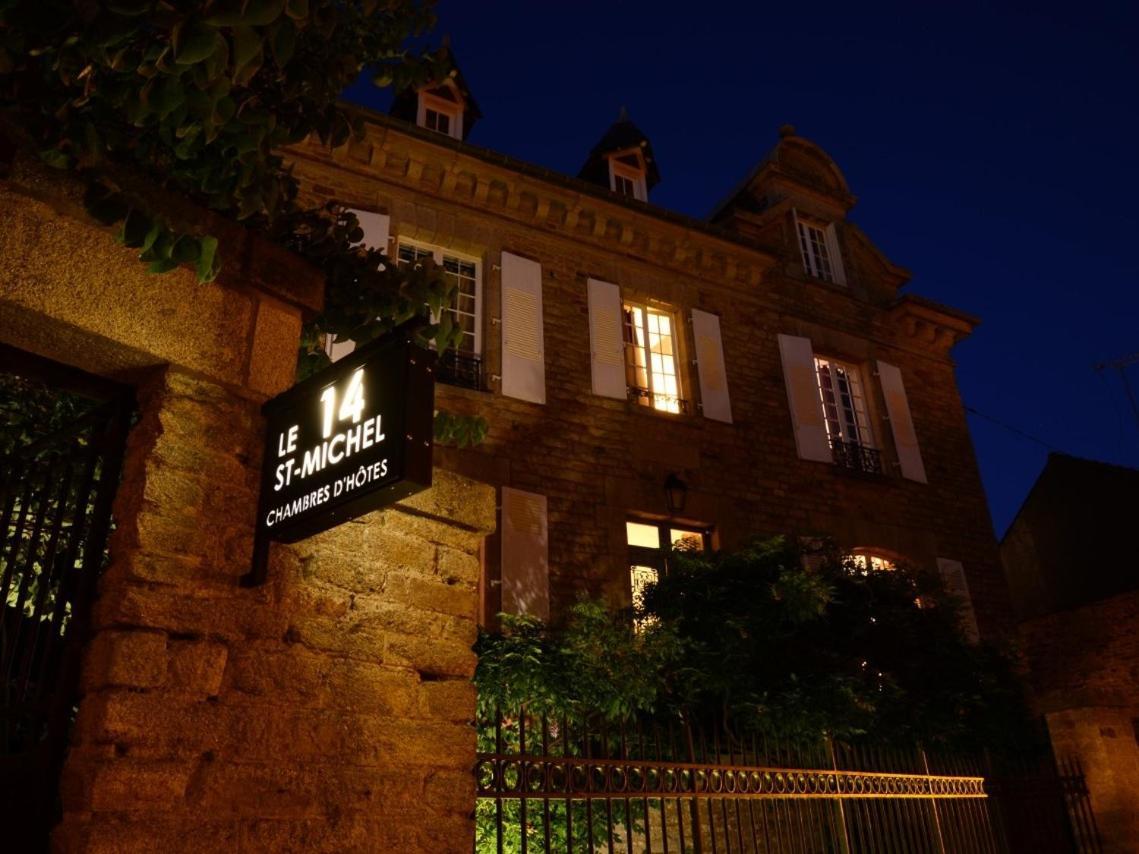 Le 14 St Michel Bed & Breakfast Жослен Екстериор снимка