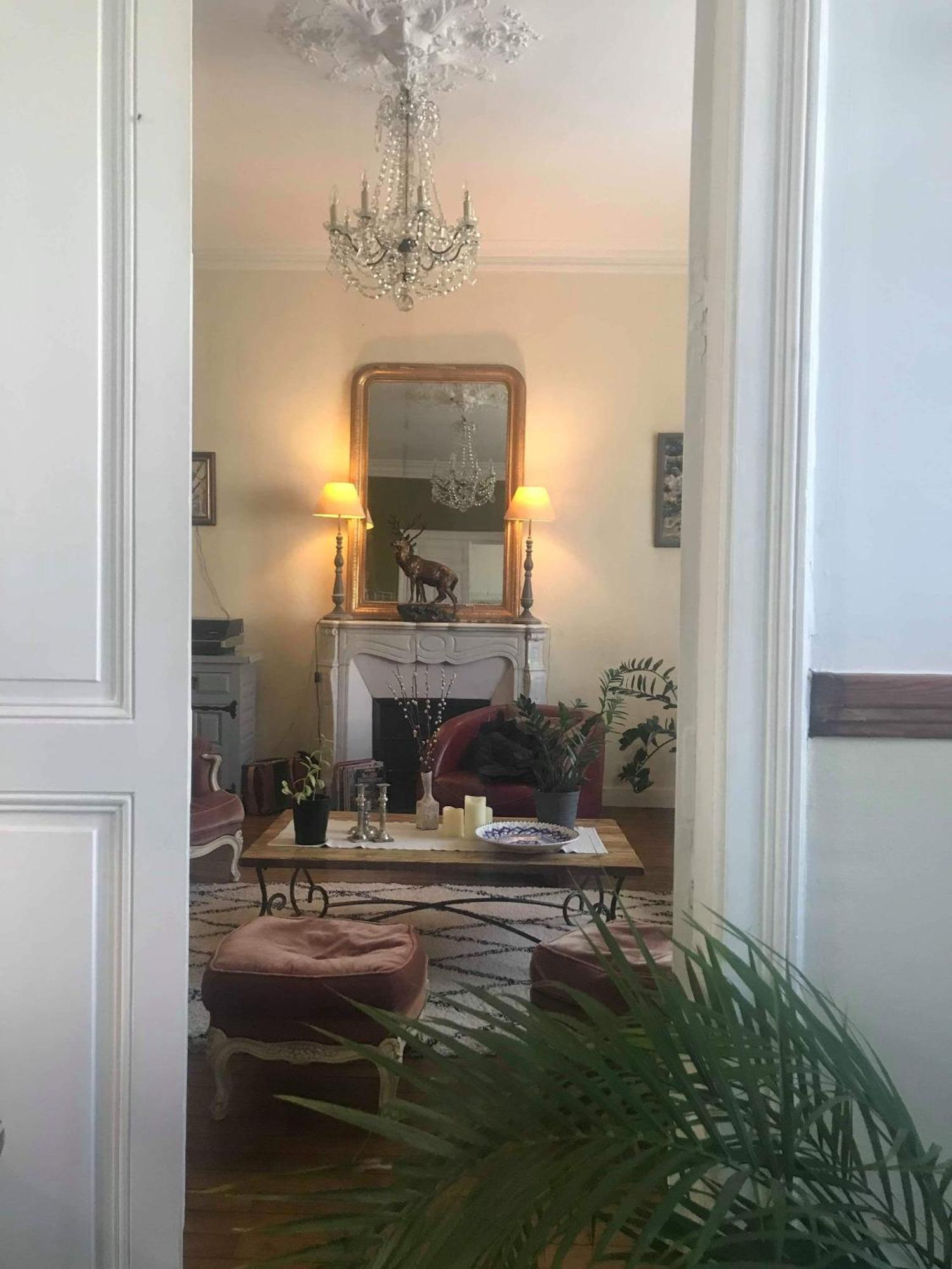 Le 14 St Michel Bed & Breakfast Жослен Екстериор снимка