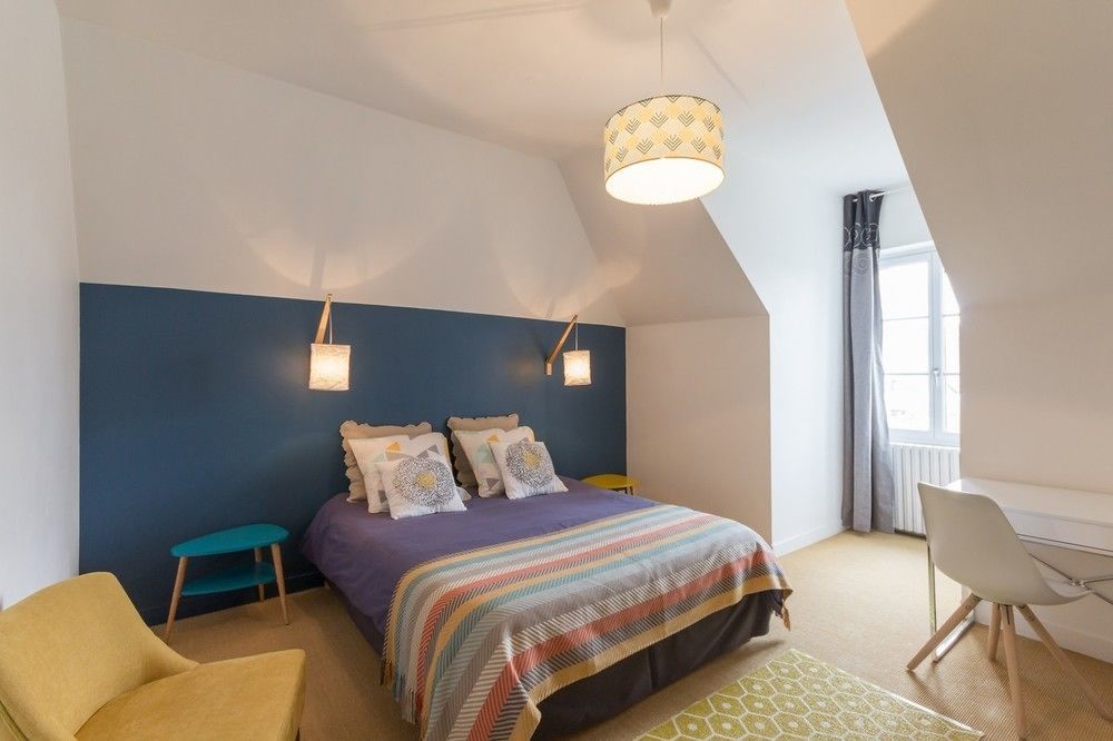 Le 14 St Michel Bed & Breakfast Жослен Екстериор снимка